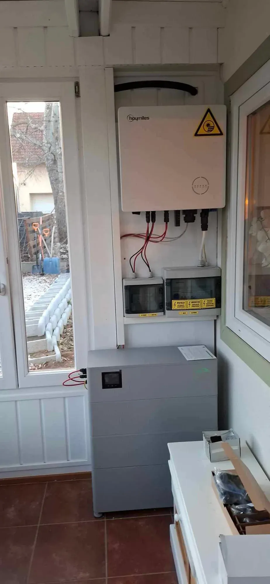 Otthoni energiatároló és inverter telepítése